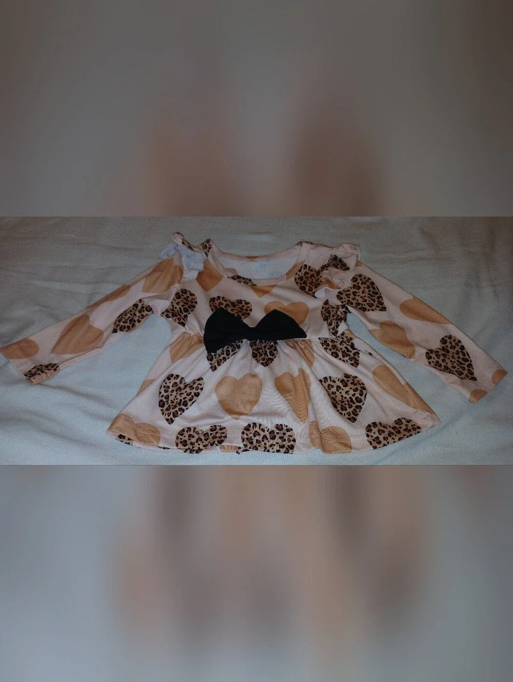 NWT Infant's Hearts & Leopard Bow Two-Piece Outfit, Cream and Black.